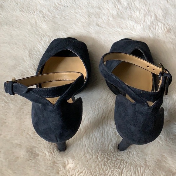 New Michael Kors Heels - Picture 4 of 6